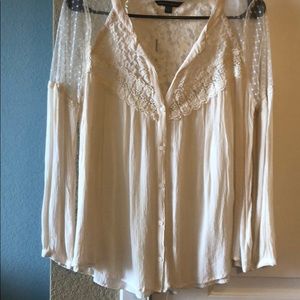 American Eagle lace blouse
